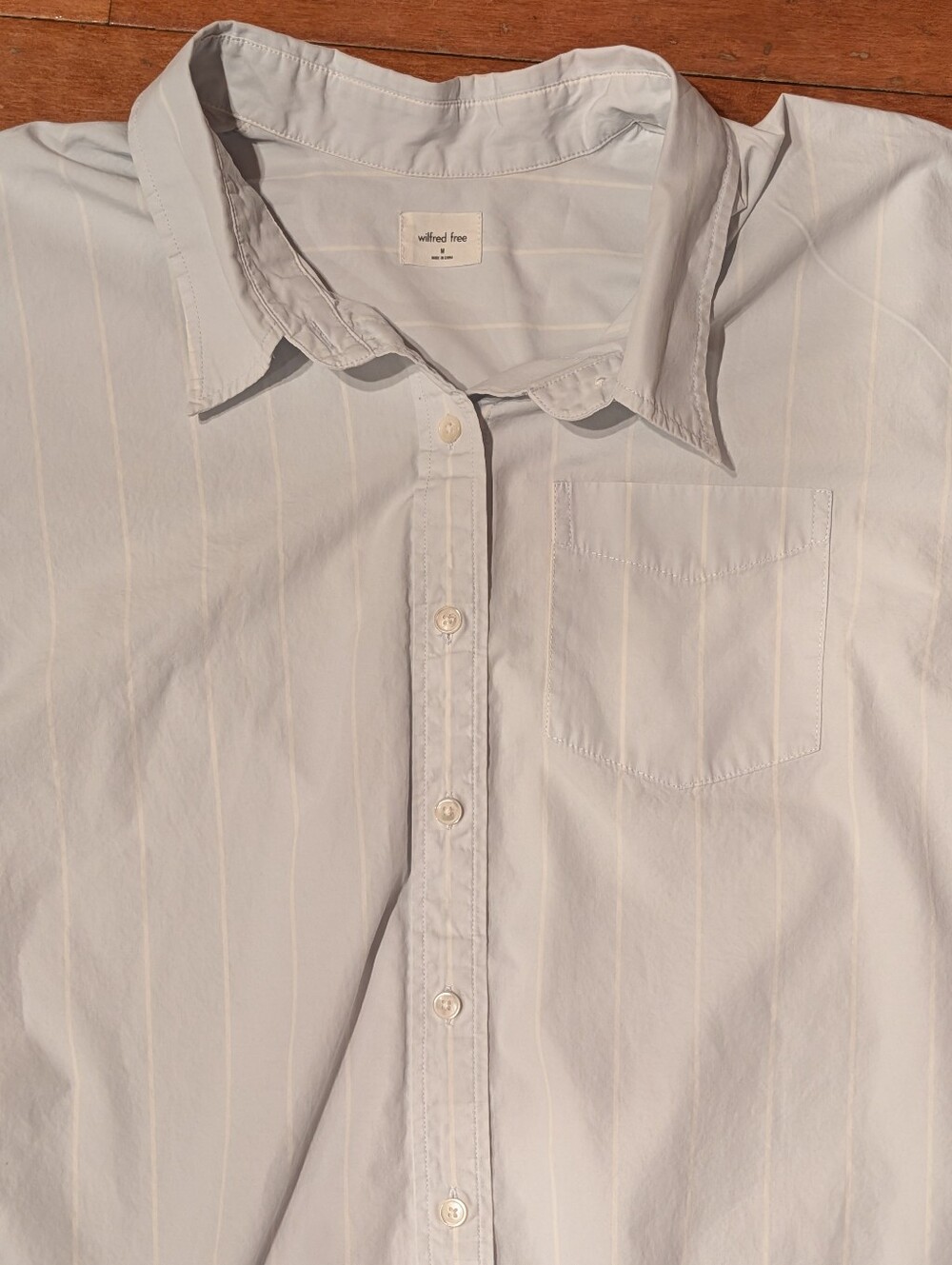 WILFRED FREE Aritzia Women's Short Sleeve Blue Striped Button Down Shirt Sz M